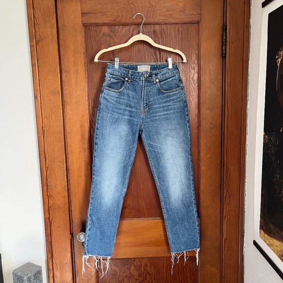 Everlane Denim - Everlane, The Curvy Cheeky Jean, Classic Blue, Raw Hem, 26 Ankle